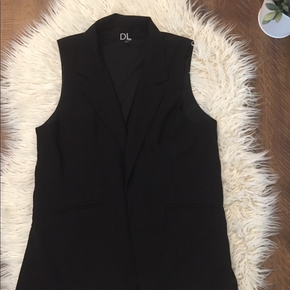 Daily Look vest - Picture 2 of 6